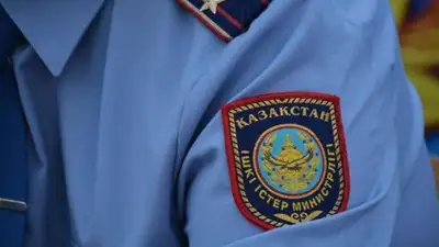 Полиция, Алматы, зорлау дерегі, оқушы бала, беделді мектеп
