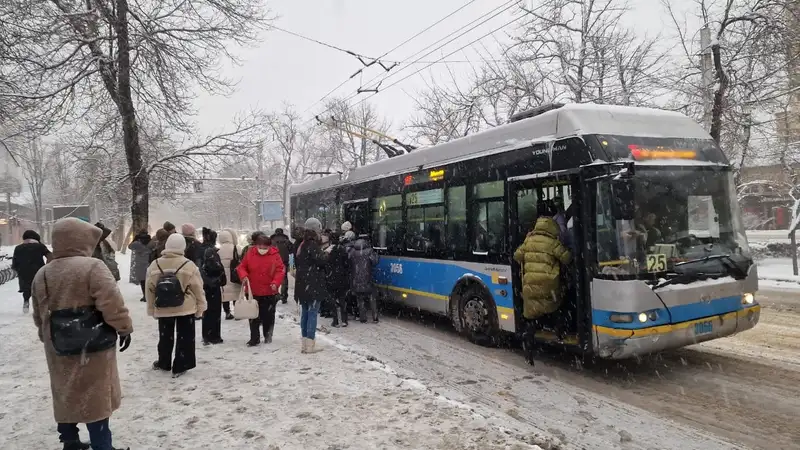 Алматы автопарктерінде түнгі кезекшілік ұйымдастырылды