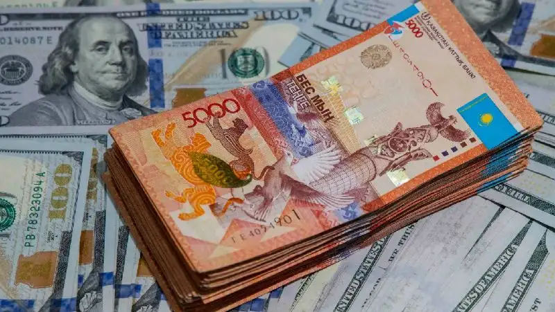 Доллар, теңге, рубль, сурет - Zakon.kz жаңалық 01.07.2022 15:39