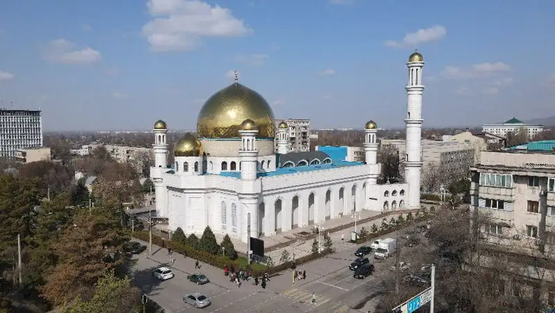 Алматы орталық мешіті, сурет - Zakon.kz жаңалық 06.04.2022 12:34