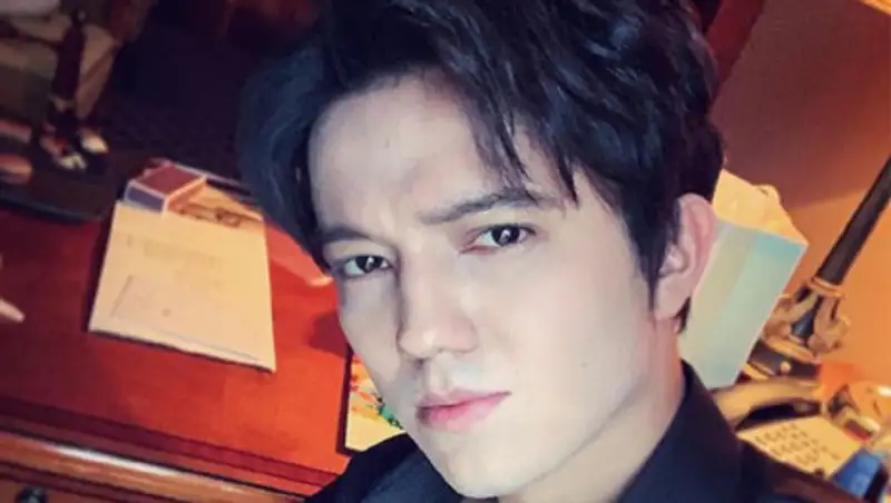 instagram.com/kudaibergenov.dimash, сурет - Zakon.kz жаңалық 01.04.2020 16:46