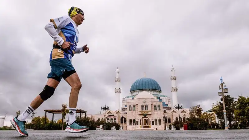 Жолдар Түркістанда тоғысады: 29 қазанда Turkistan Marathon осымен екінші рет өтеді, сурет - Zakon.kz жаңалық 12.10.2023 12:19