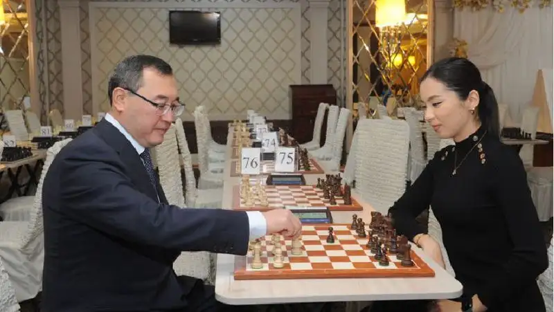 Шахмат турнирі, сурет - Zakon.kz жаңалық 19.11.2022 14:55