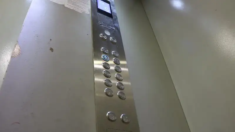 лифттерді жөндеу керек, сурет - Zakon.kz жаңалық 19.05.2022 17:45