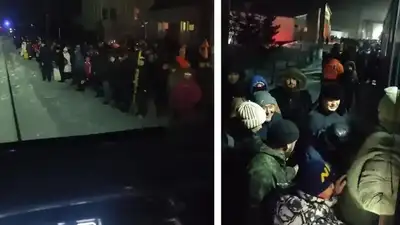 Жолда қалып кеткен адамдар, Көкшетау-Астана тас жолы, пойыз, эвакуация