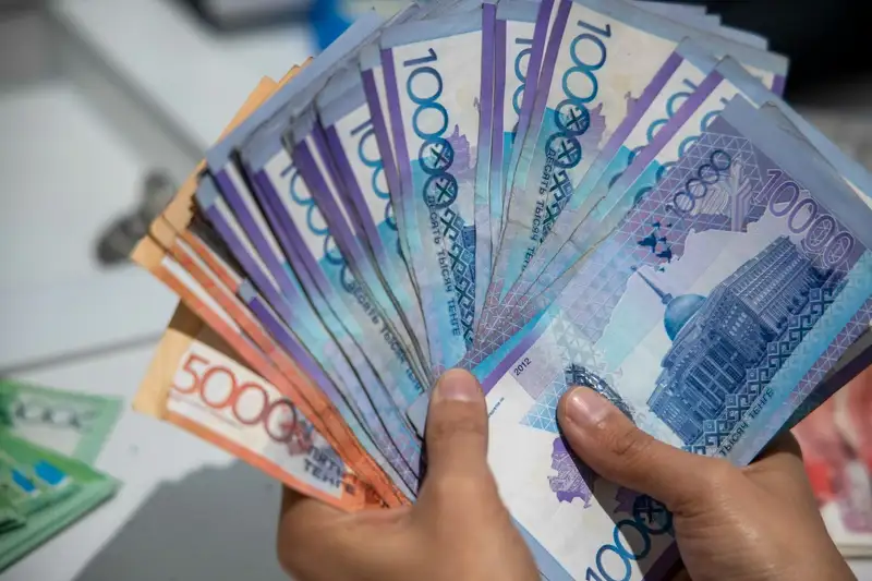 20 ақпандағы түскі саудада доллар айтарлықтай қымбаттады