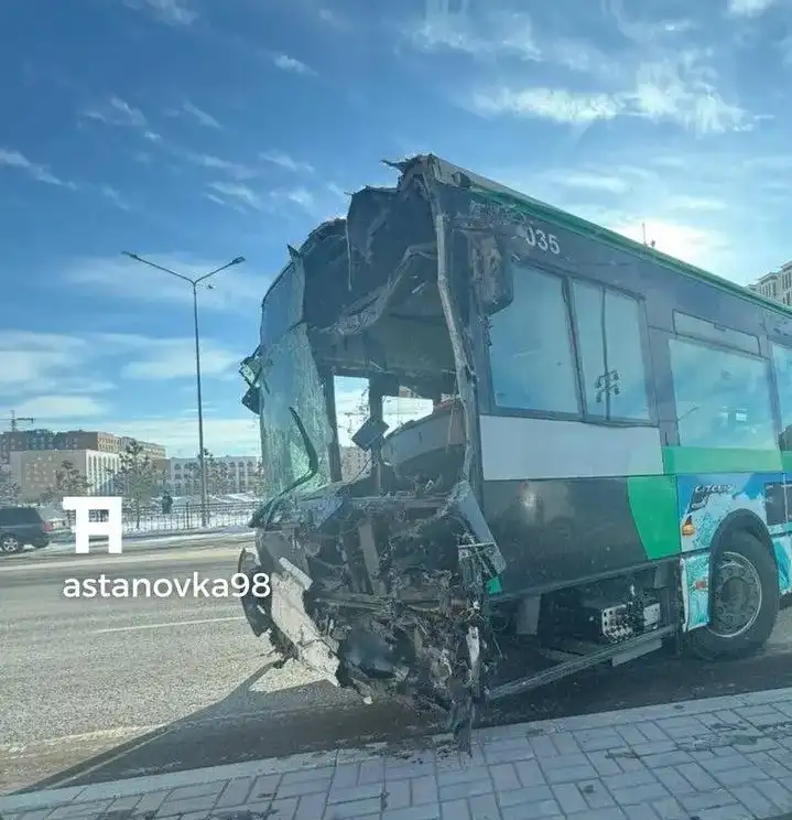 Автобус, жол апаты, Астана, сурет - Zakon.kz жаңалық 22.02.2024 18:48