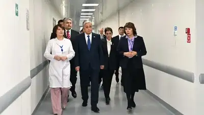 Мемлекет басшысы Өскемен қаласындағы Сәулелік терапия және диагностика орталығының жұмысымен танысты