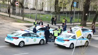 Полиция, Алматы, жол апаты, Жангелдин көшесі
