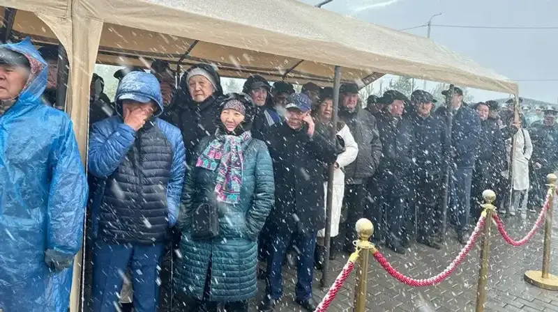 Ақкөл қаласында Сағадат Нұрмағамбетовтің ескерткіш ашылды, сурет - Zakon.kz жаңалық 25.05.2024 14:10