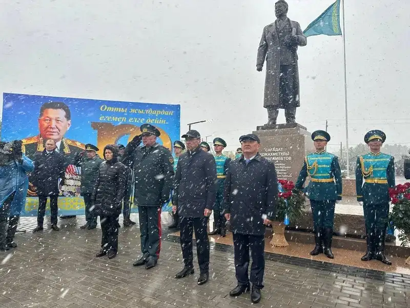 Ақкөл қаласында Сағадат Нұрмағамбетовтің ескерткіш ашылды, сурет - Zakon.kz жаңалық 25.05.2024 14:10