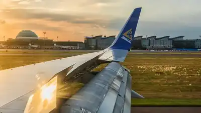 Air Astana, Алматы, ұшақта қамалған жолаушылар, видео 