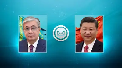 🇰🇿🇨🇳Қасым-Жомарт Тоқаев қазақстандықтардың және жеке өзінің атынан Си Цзиньпин мен қытай халқын ҚХР-дың құрылғанына 75 жыл толуымен құттықтады., сурет - Zakon.kz жаңалық 01.10.2024 10:30