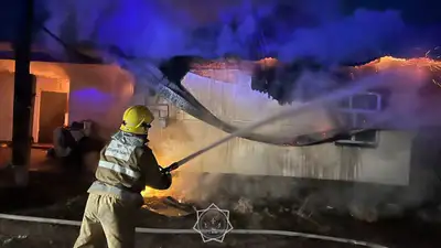 Жамбыл облысының өрт сөндірушілері тұрғын үйдегі өртті сөндірді