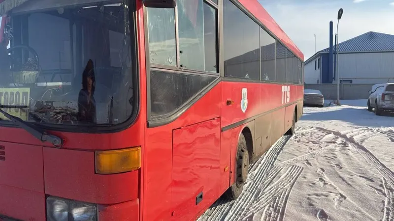 Қостанайда жолаушылар автобусының жүргізушісі рөлге мас күйде отырған