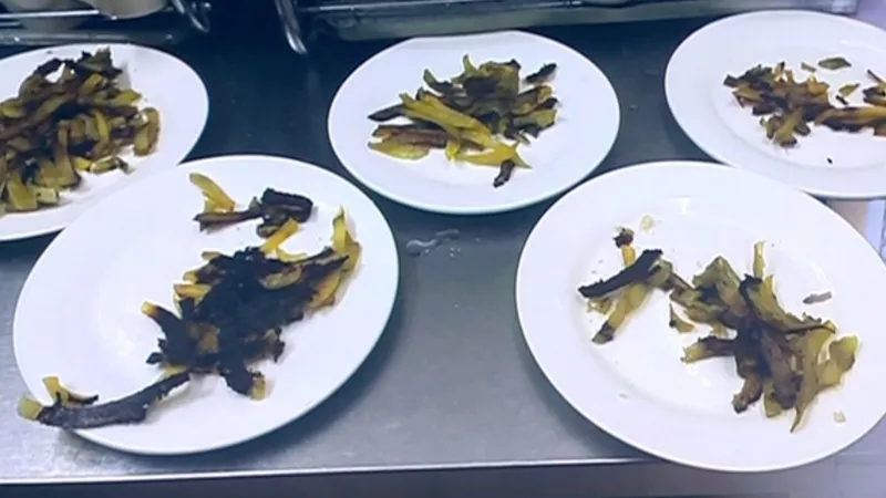 Төсекте ұйықтап жатқан қыздармен жыныстық қатынас видеолары Юлия Стрелецкаямен порно