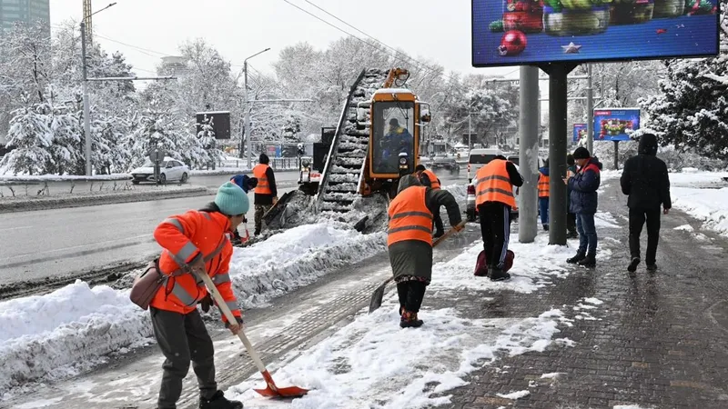 Алматы тұрғындарының назарына: Қалада қар мен көктайғақ күтілуде