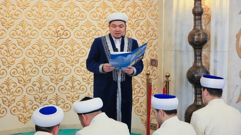 Тайваньдағы кішкентай транссексуалдар Үлкен қара әйелдер