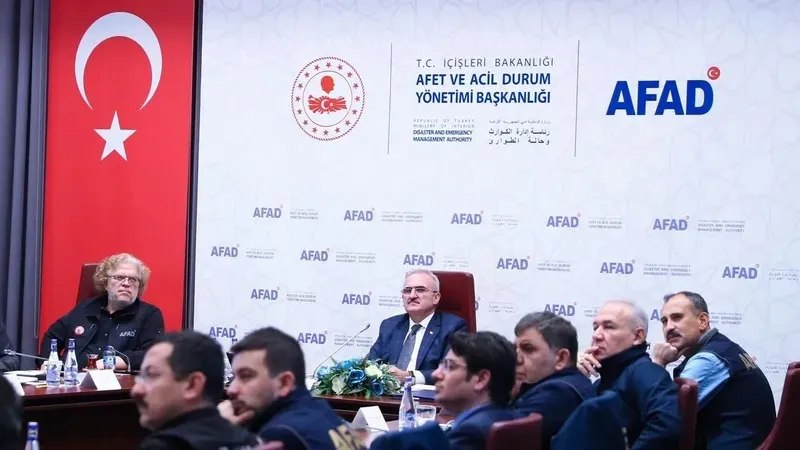 Түркия цунами мен жер сілкінісіне дайындалуда