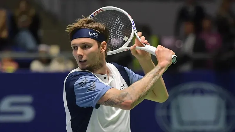 Бублик Дубайдағы ATP 500 турнирінің бірінші айналымында-ақ жеңіліп қалды