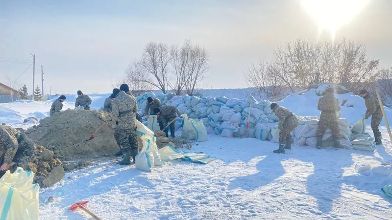 Су тасқынының алдын алу: ұландықтар қар тазалау және шығару жұмыстарына кірісті