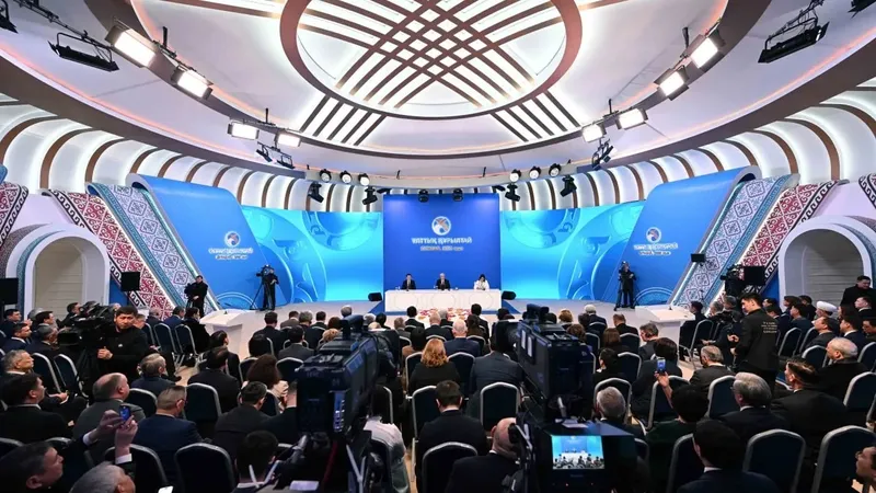 Ел ішінде түрлі алаяқтық әрекеттер жиілеп барады – Тоқаев