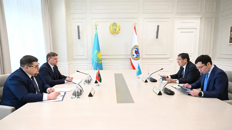 Алматы әкімі Ерболат Досаев Беларусь Республикасының елшісімен кездесті