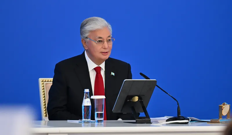 Өте әдемі жас аққұбалар порно кастинг жоғары сапада