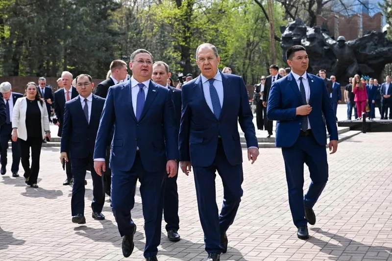 Сергей Лавров Алматыда: оның не себепті келгені белгілі болды