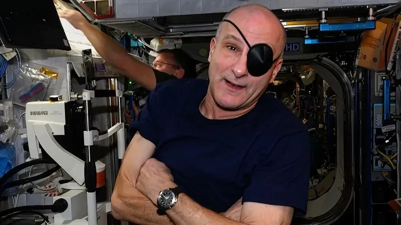 70 жастағы американдық ғарышкер қазақ жеріне қонды: оқиға қалай болды