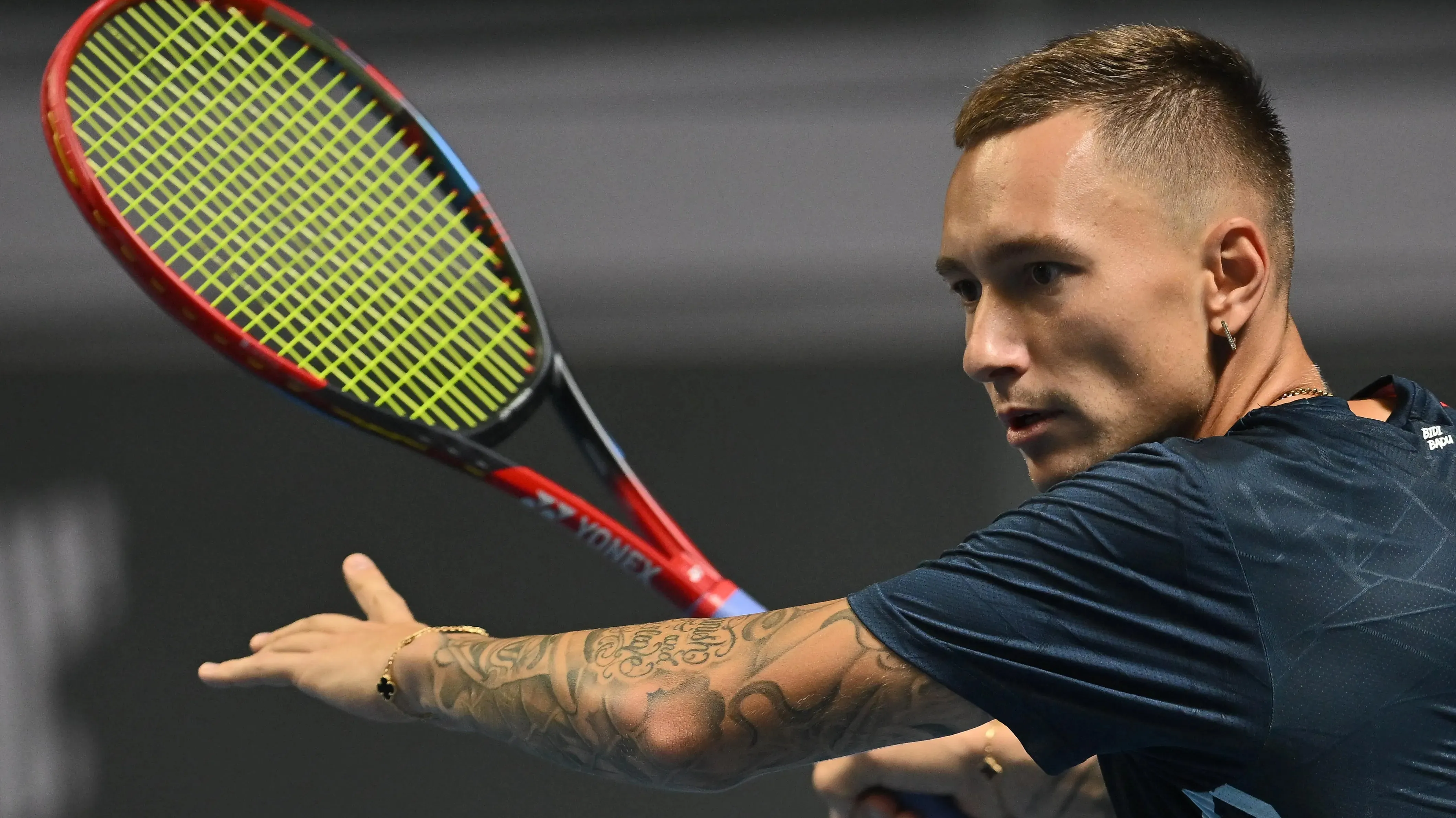 Әйелінің топтық порнографиясы Оның кискасын суретке түсіру