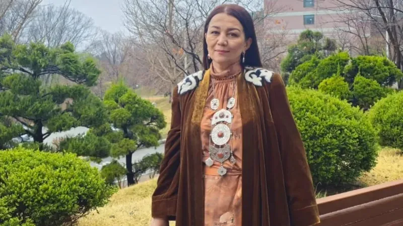 Димаш Құдайбергеннің анасы әншінің жанкүйерлеріне жүгінді