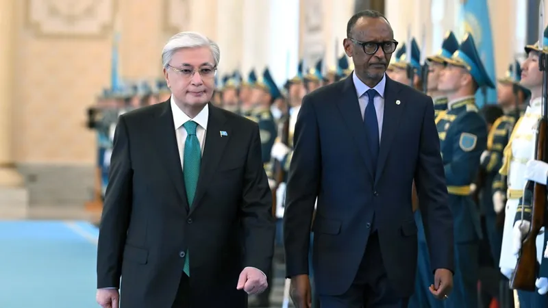 Руанда Республикасының президенті Ақордаға келді - фоторепортаж