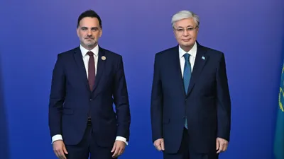 Мемлекет басшысы Астана халықаралық форумының аясында Франция сыртқы сауда делегат-министрі Лоран Сен-Мартенмен, Франция Ұлттық ассамблеясы шетелдік істер жөніндегі комиссиясының президенті Бруно Фукспен, сондай-ақ EDF, SUEZ және Sanofi компанияларының жетекшілерімен кездесті., сурет - Zakon.kz жаңалық 29.05.2025 14:55