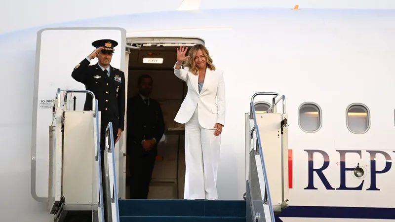 Қасым-Жомарт Тоқаев Джорджа Мелониді елорда әуежайынан шығарып салды