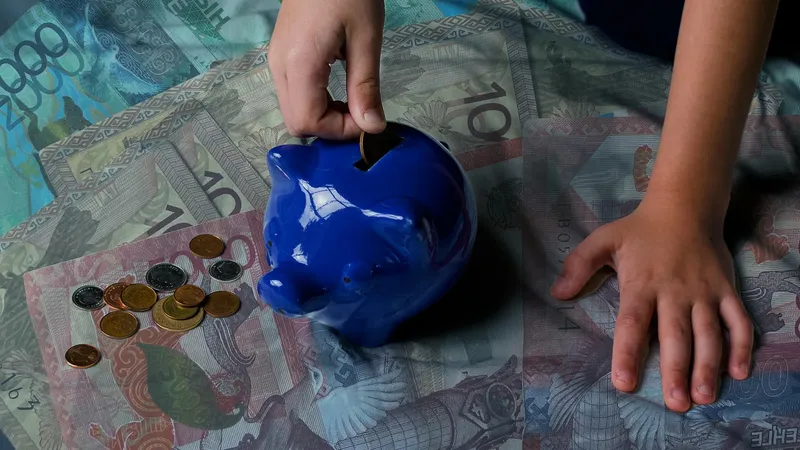 "Ұлттық  қор – балаларға": 7 млн-ға жуық балаға ақша аударылды