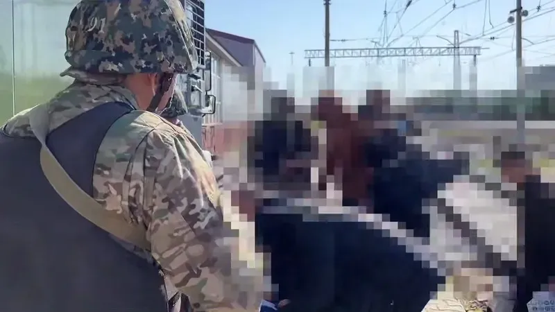 Ресей 20 жыл бойы жасырынып келген қашқынды Қазақстанға экстрадициялады: Бас прокуратура мәліметтерді айтты