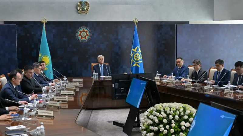 Тоқаев Ұлттық қауіпсіздік комитетінде болып, киберқорғанысты күшейту бойынша міндеттер қойды