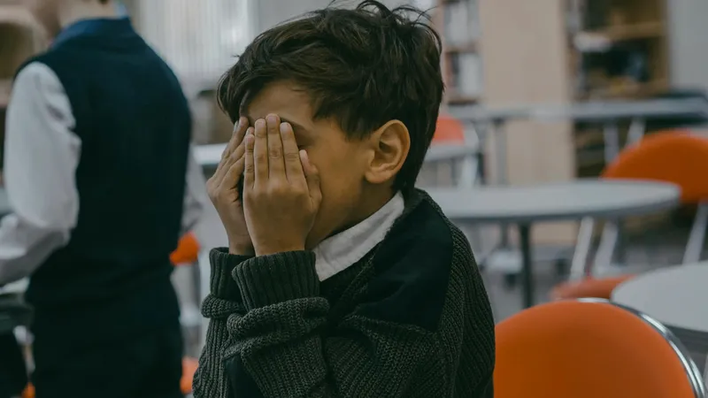 Әзірбайжандағы секс Қыздар бір-бірін шешіндіріп жатыр видео көру