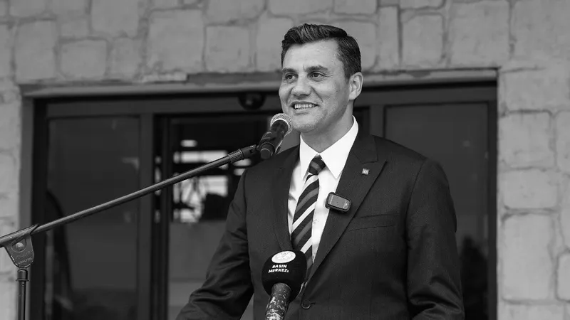 Түркияның Маниса қаласының мэрі тоққа соғылып, қайтыс болды