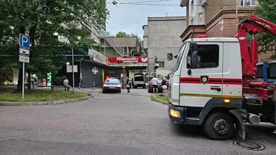 Қайғылы оқиға, Алматы, Три богатыря, тұрғын үй кешені, дүкен, 89 жастағы кейуана  , сурет - Zakon.kz жаңалық 11.06.2025 20:58