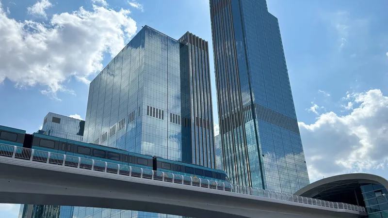 LRT-мен кім бірінші болып жүреді – Скляр жауап берді