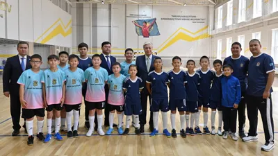 Мемлекет басшысы жеке инвестордың қаржысына салынып, биыл пайдалануға берілген көпфункциялы ғимараттың қызметімен танысты., сурет - Zakon.kz жаңалық 19.06.2025 11:51