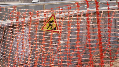 Алматыдағы бір көшені жаздың соңына дейін айналып өтуге тура келеді, сурет - Zakon.kz жаңалық 19.06.2025 18:10