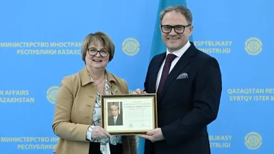Ұлыбритания Елшісі Қазақстандағы дипломатиялық миссиясын аяқтады, сурет - Zakon.kz жаңалық 26.06.2025 09:33