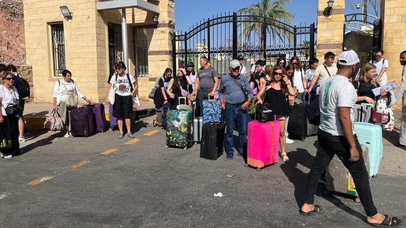 Эвакуация, Қазақстан, Таяу Шығыс, қазақстандықтар, сурет - Zakon.kz жаңалық 27.06.2025 19:09