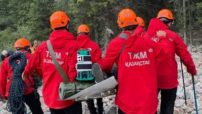Алматы облысының тауларында аяғынан жарақат алған ер адам құтқарылды, сурет - Zakon.kz жаңалық 29.06.2025 17:23