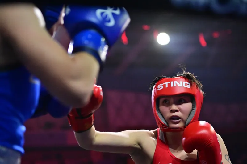 Бокстан Астанадағы Әлем кубогы: Әнел Сақыш алғашқы жекпе-жегінде жеңіске жетті