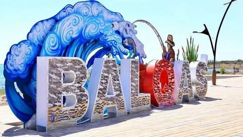 Балқаш өзгеруде: желілер мен жолдарды жөндеу ескі коммуналдық проблемаларды шешеді