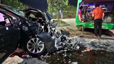 Алматыда түн жарымында автобуспен жол апаты болды, сурет - Zakon.kz жаңалық 03.07.2025 09:34